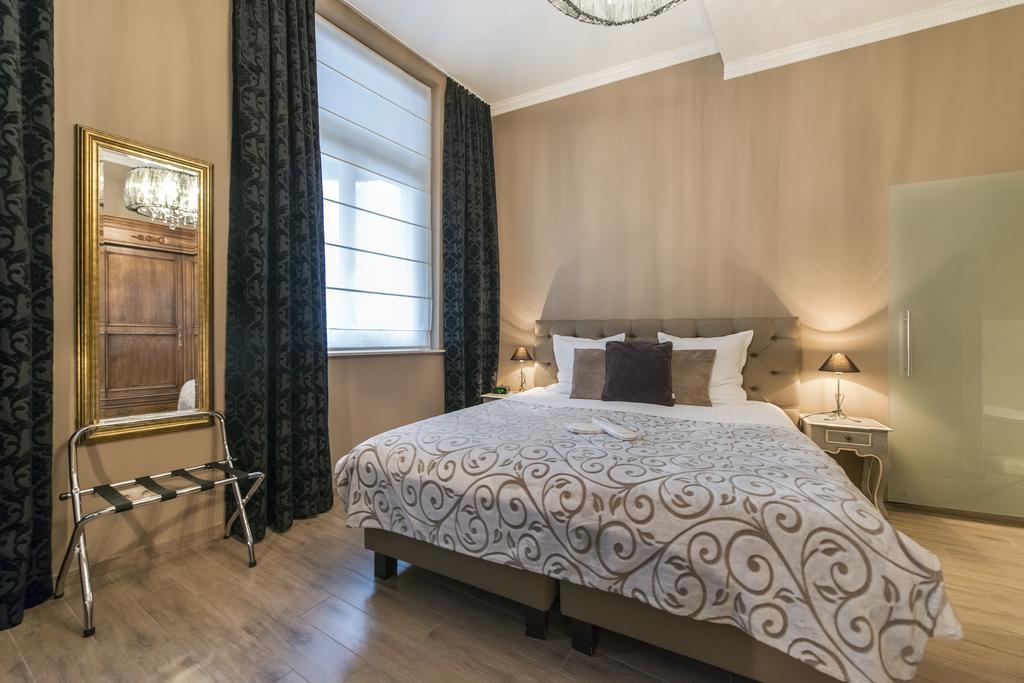 Boutique Hotel Caelus VII Tongeren Exterior photo
