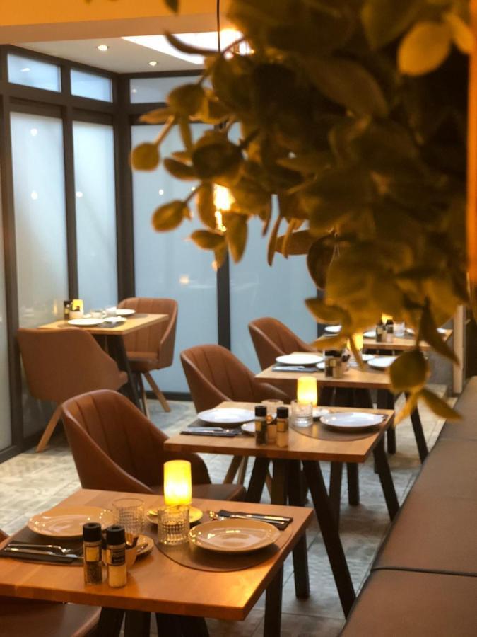 Boutique Hotel Caelus VII Tongeren Exterior photo